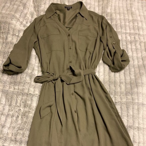 Express Button Down Tie Dress - Picture 4 of 7